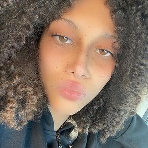 Meet your Posher, Milan